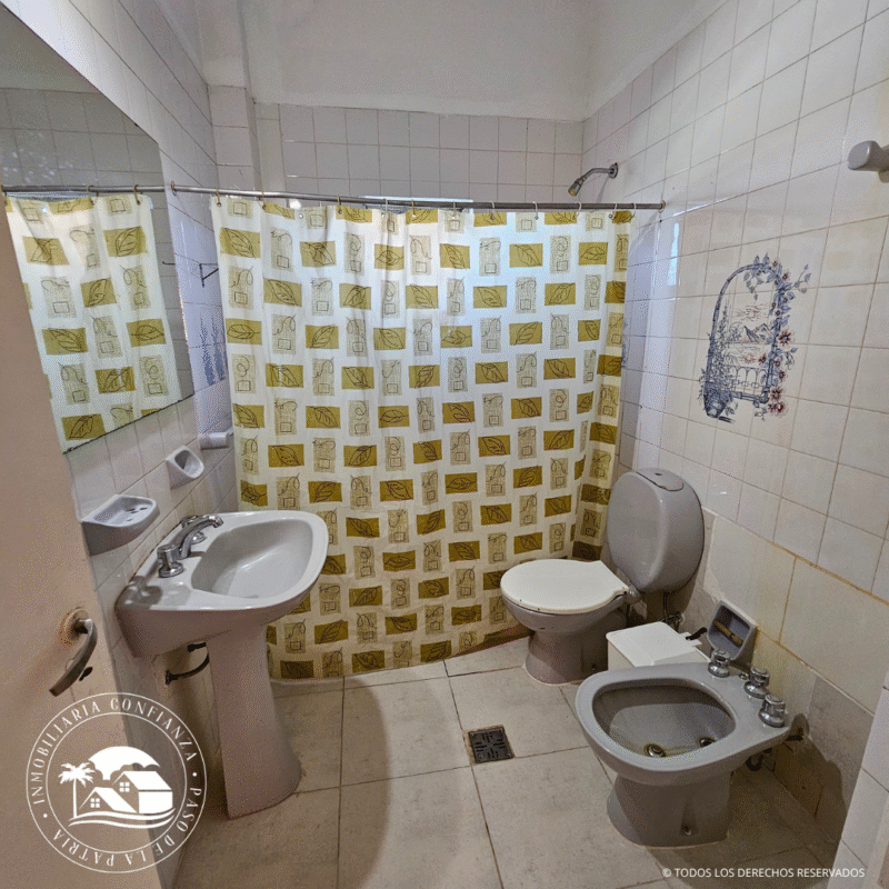 C.Nº 01: El Timón, para 11 personas con piscina, sobre el río