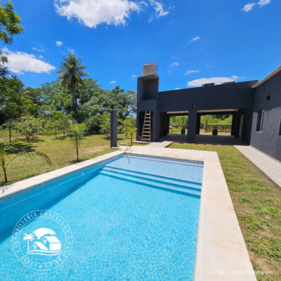 C.N° 87 - La Lela: Moderna y Nueva, para 14 personas, con piscina