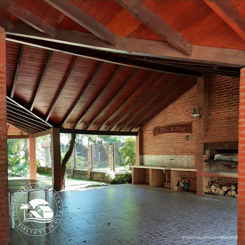 C.Nº 04: Hermosa casa en Bº Jardín