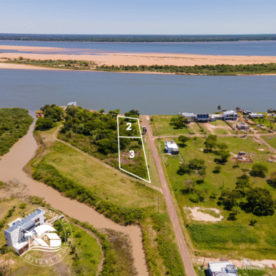 C.Nº 305: Terreno sobre el río