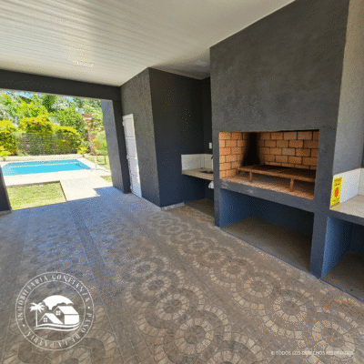 C.N° 87 - La Lela: Moderna y Nueva, para 14 personas, con piscina