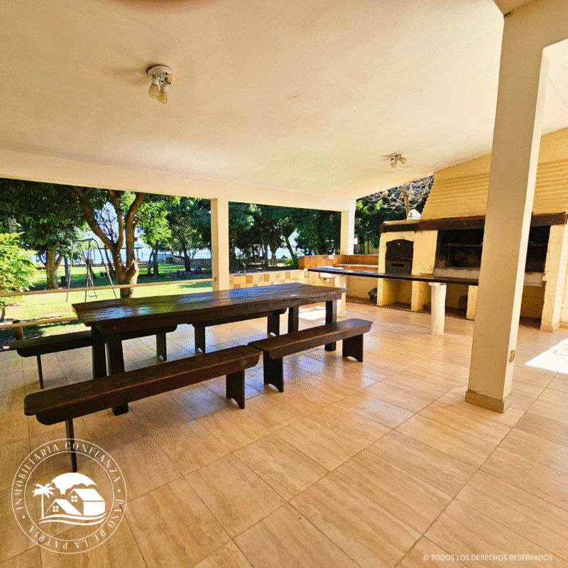 C.Nº 01: El Timón, para 11 personas con piscina, sobre el río