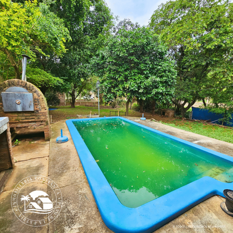 C.N° 3049: Casa con pileta a 300 mts de Playa Pelícano. B° Pescadores
