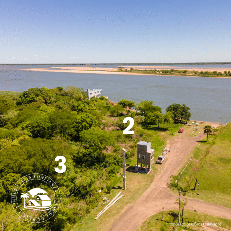 C.Nº 305: Terreno sobre el río