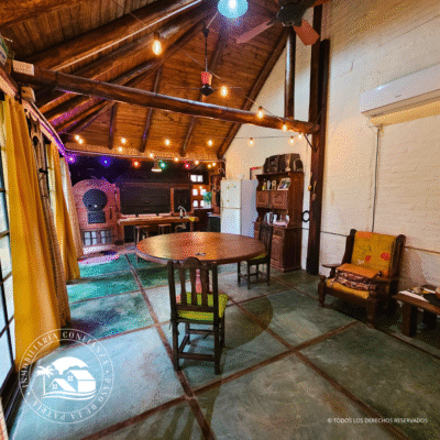 C.Nº 3025: Casa con hermoso parque y piscina