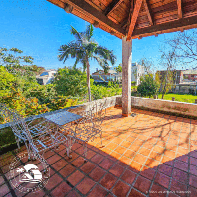 C.Nº 3026: Casona a mts de la Costanera