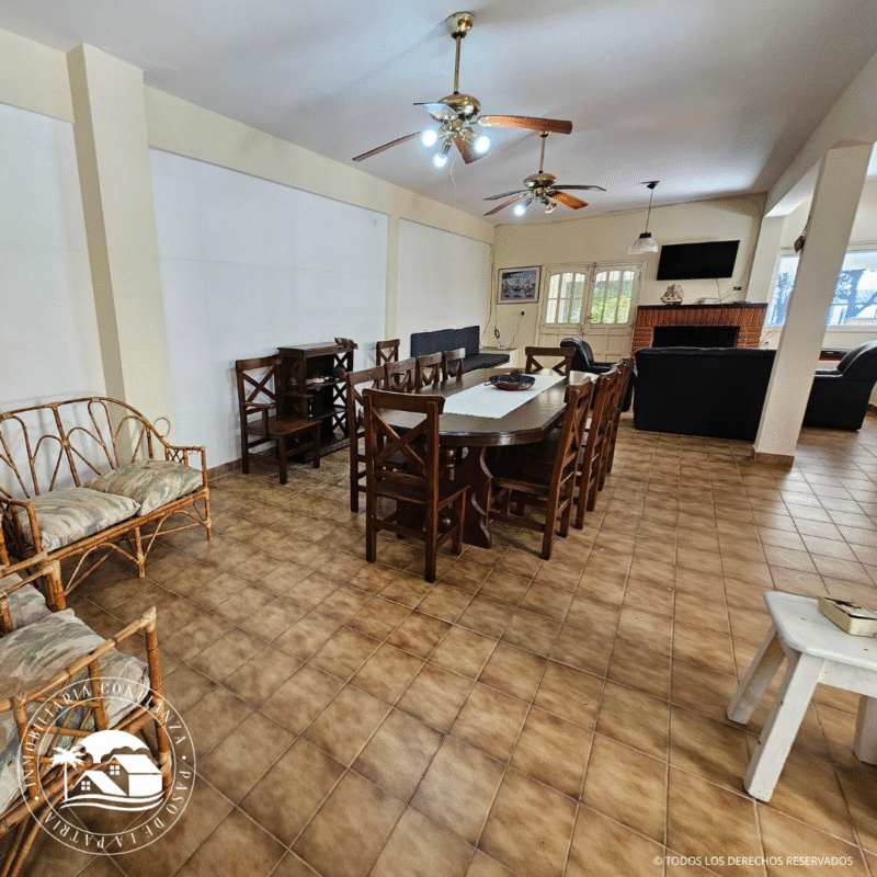 C.Nº 01: El Timón, para 11 personas con piscina, sobre el río