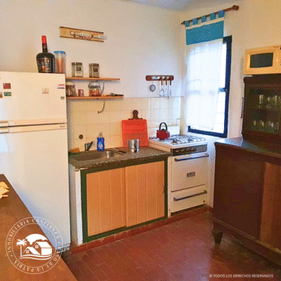 C.Nº 24: Para 4 personas con pileta, céntrica