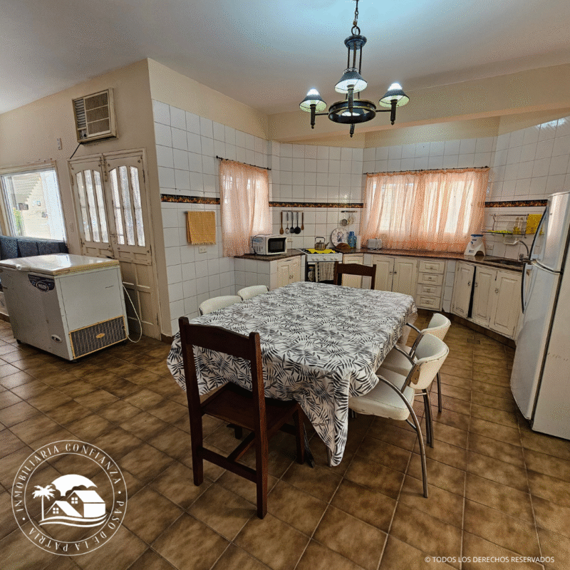 C.Nº 01: El Timón, para 11 personas con piscina, sobre el río