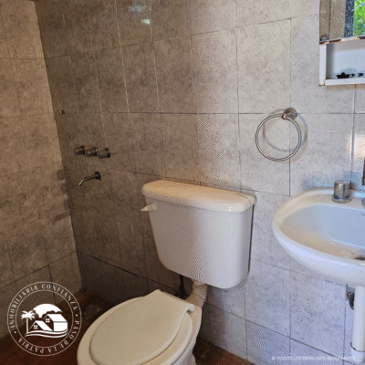 C.Nº 24: Para 4 personas con pileta, céntrica