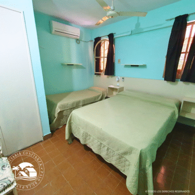 C.Nº 82: Para 15 personas, con piscina, frente a Playa Pelícano