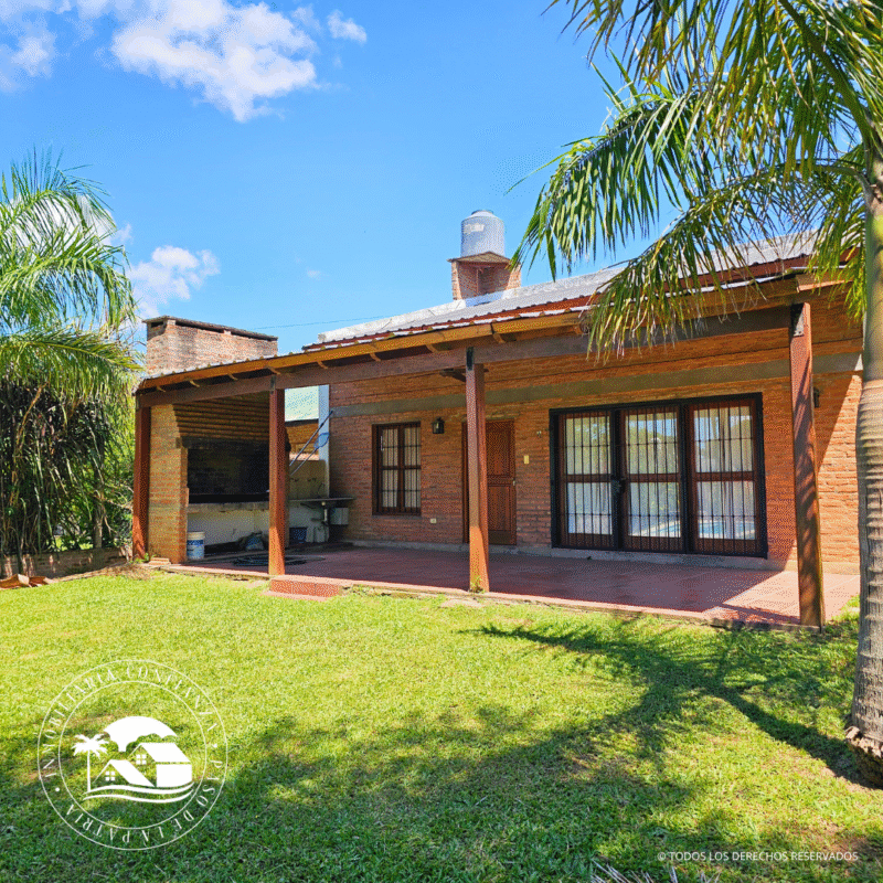 C.N° 3041: Chalet con piscina y hermoso patio