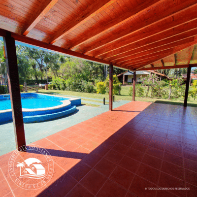 C.N° 3045: Hermosa casa en B° Jardín a 350 mts de Playa Grande