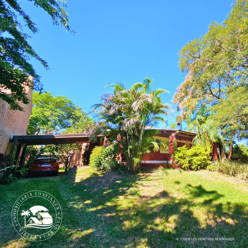 C.N° 3046: Casa con pileta y hermoso patio