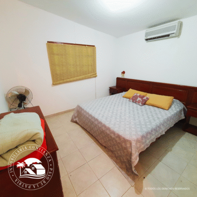 C.N° 3045: Hermosa casa en B° Jardín a 350 mts de Playa Grande