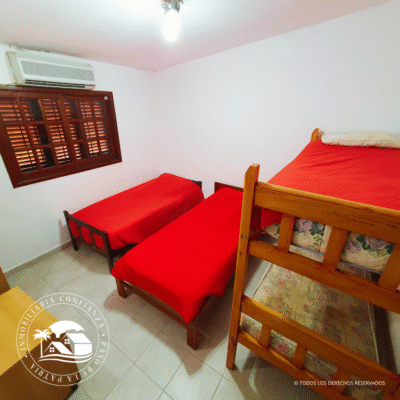 C.N° 3045: Hermosa casa en B° Jardín a 350 mts de Playa Grande