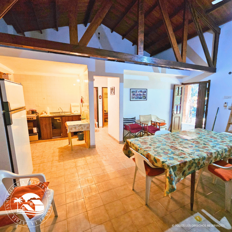 C.N° 3036: Casa con GRAN terreno en B° Chaqueños