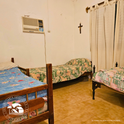 C.N° 3036: Casa con GRAN terreno en B° Chaqueños