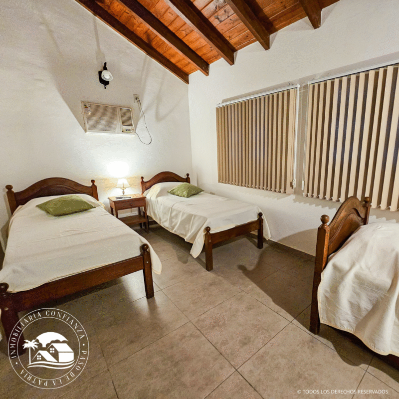 C.N° 17 "Serendipia": Hermosa casa para 8 personas, con pileta y muy cerca de la playa