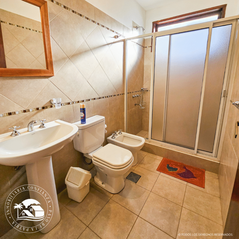 C.N° 17 "Serendipia": Hermosa casa para 8 personas, con pileta y muy cerca de la playa