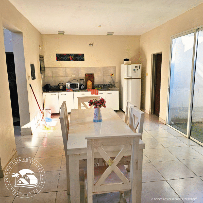 C.N° 12: Modernos duplexs para 8 personas con piscina y muy cerca de Playa Grande