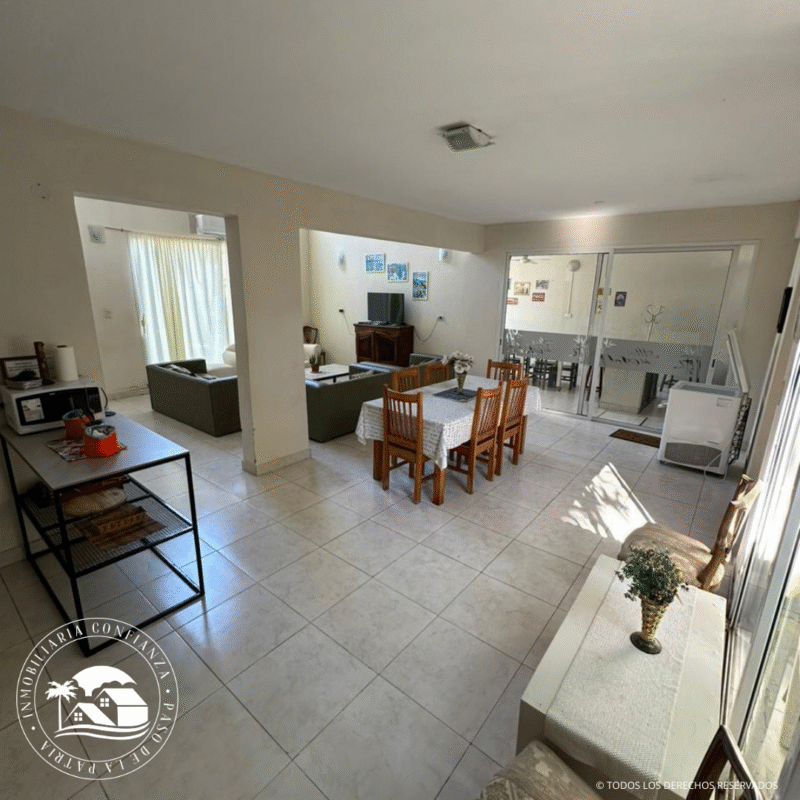 C.N° 11: Modernos duplexs para 8 personas con piscina y muy cerca de Playa Grande