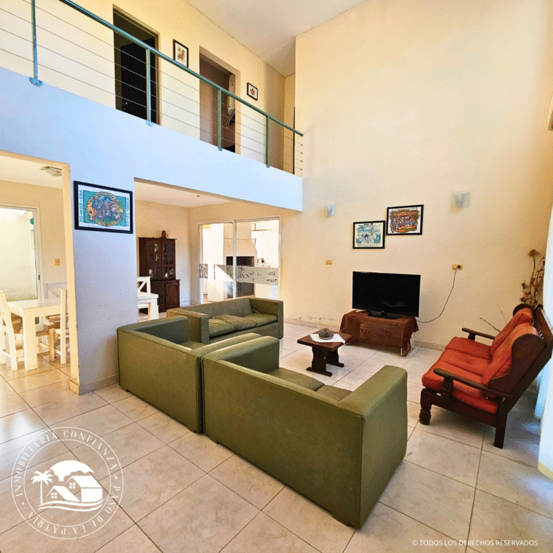 C.N° 12: Modernos duplexs para 8 personas con piscina y muy cerca de Playa Grande