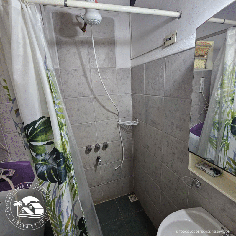 C.N° 05 Hermosa casa para 10 personas, con piscina a mts de la Playa